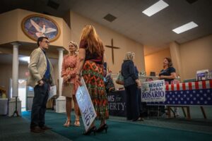 In Florida, right-wing mothers lead the 'parents' revolution' 12 649582 origin 1