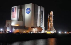 NASA rolls Moon rocket out to Kennedy Space Center launch pad 52 652075 origin 1
