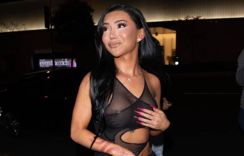 'Do I Have To Stay Here?' Trans Influencer Nikita Dragun Being Held In Miami Jail Men's Unit After Arrest For Public Nudity 32 653389 653389 origin 1 3