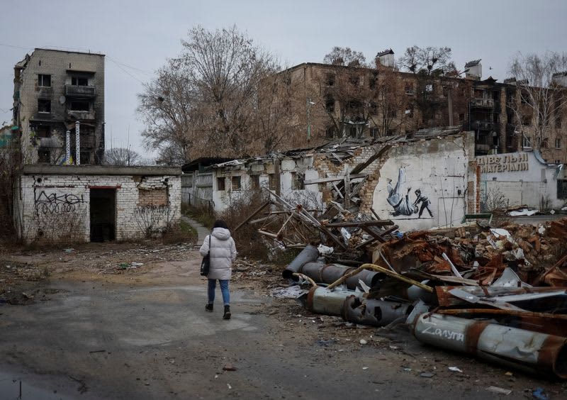 Banksy Showcases New Mural In War-Scarred Ukrainian Town 4 654039 654039 origin 1 3