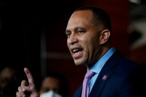 Hakeem Jeffries favored to lead U.S. House Democrats after Pelosi exit 12 655526 origin 1