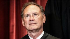 Investigation into Justice Alito's involvement with right-wing groups demanded after Hobby Lobby leak accusation 4 656343 origin 1