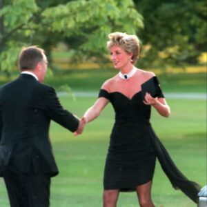 Elizabeth Debicki felt a 'responsibility ' re-creating Princess Diana's revenge dress 12 656713 origin 1