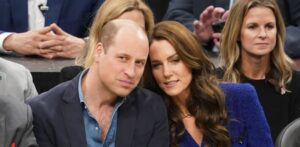 Prince William & Kate Middleton Show Rare PDA While Sitting Front Row At Boston Basketball Game: Photos! 44 657790 origin 1