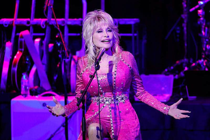 Dolly Parton Joins Tiktok And Brings New Song Called 'Berry Pie' To The Party : Watch 1 658583 origin 1