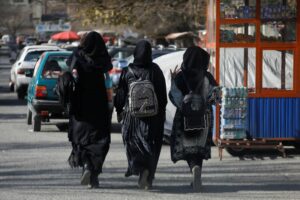 Female students turned away from Afghan universities after Taliban ban 70 660547 origin 1