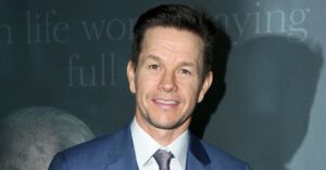 Shredded Hunk Mark Wahlberg Flexes His Muscles After Ditching Hollywood 24 660947 origin 1