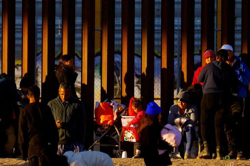 Texas Governor Abbott Endangered Lives With Christmas Eve Migrant Drop -White House 1 661171 origin 1