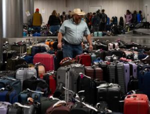 Travel misery grinds on as US digs out from superstorm 8 661447 origin 1