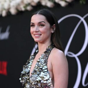 Ana de Armas fans suing studio for $5m after it cut her film role 80 661467 origin 1