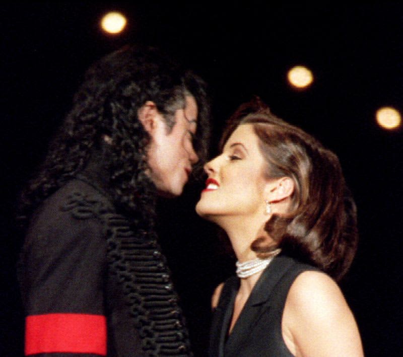 Lisa Marie Presley, Daughter Of Elvis, Dies At 54 5 664057 664057 origin 1 4