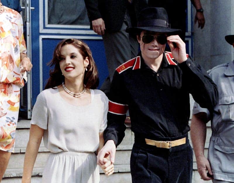 Lisa Marie Presley, Daughter Of Elvis, Dies At 54 9 664057 664057 origin 1 8
