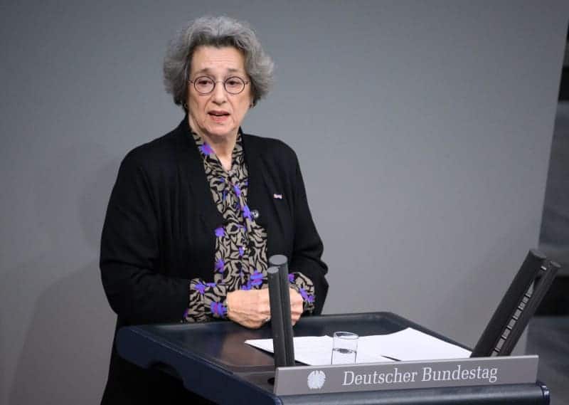 Holocaust survivor: LGBTQ victims of Nazi era deserve equal respect 16 665582 origin 1