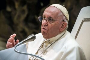 Pope Francis clarifies earlier comments: Homosexuality 'not a crime' 20 666190 origin 1