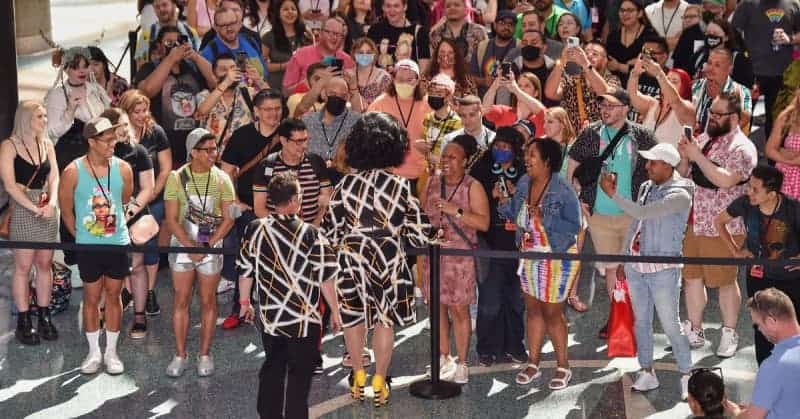 Culture Wars: Arkansas Gov. Sarah Huckabee Sanders To Sign A Bill BANNING Drag Shows To 'Protect Kids' 101 667112 667112 origin 1 2