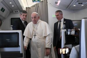 Pope Francis says laws criminalising LGBT people are a 'sin' and an injustice 52 667441 origin 1