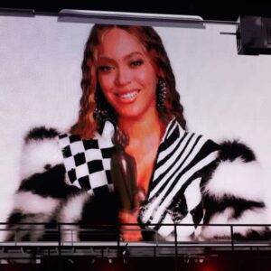 Beyoncé thanks fans by video after winning International Artist of the Year at BRIT Awards 2023 36 668957 origin 1