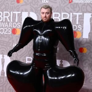 Sam Smith’s look at the Brit Awards took ;four days' to make 32 669162 origin 1