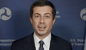 Even Fox News admits Elaine Chao 'never' visited an accident as Buttigieg travels to East Palestine 65 670233 origin 1