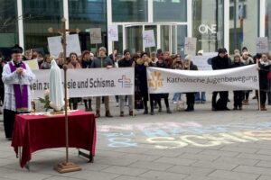 German Catholics approve text on gender diversity by large margin 58 671773 origin 1