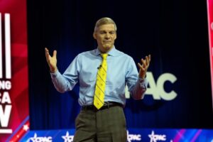 Jim Jordan blasted for telling reporter he can’t read Trump’s violence-threatening post without glasses 8 673768 origin 1