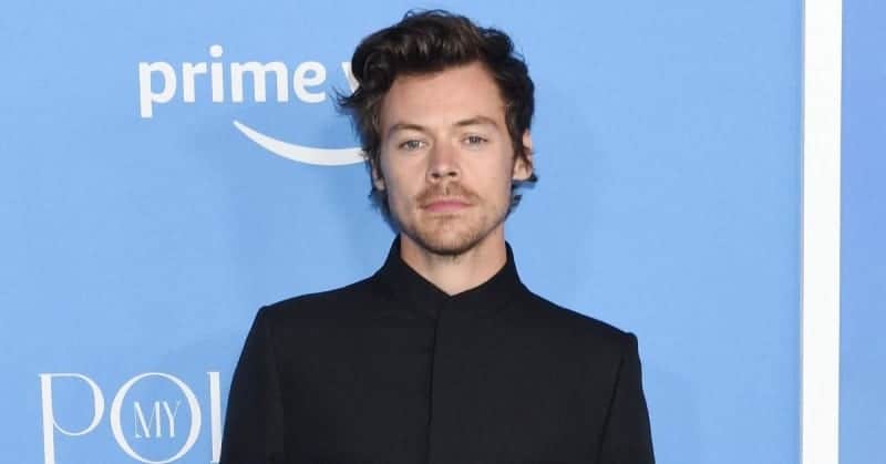 Harry Styles, Emily Ratajkowski And Olivia Wilde Spark 'Throuple' Chatter In Hollywood After Wild Make-Out Session Caught On Video 46 673905 673905 origin 1 2