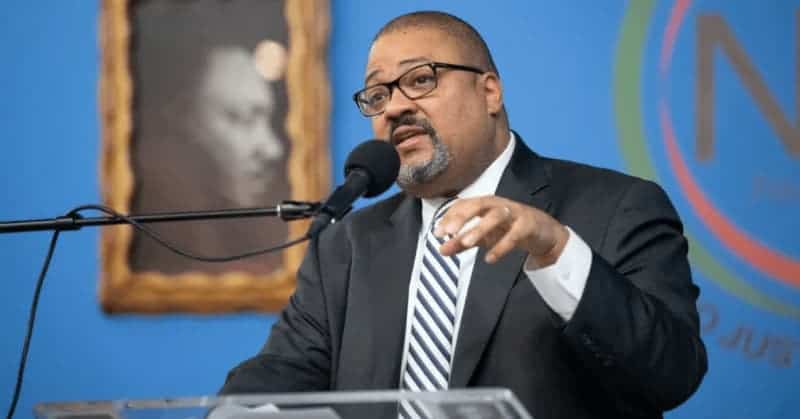 Manhattan Da Alvin Bragg Bombarded With Racist And Antisemitic Death Threats After Donald Trump Indictment 1 674565 origin 1