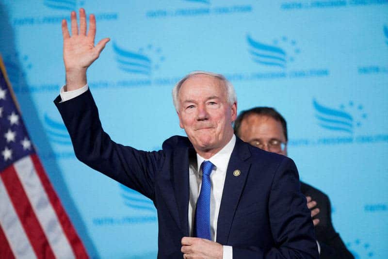 Republican hopefuls woo evangelicals in Iowa, vow to restrict abortion 21 676172 676172 origin 1 3
