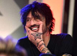 Tommy Lee Deletes Homophobic Post & Apologizes: ‘I’m The Gayest Motherf—er Around!’ 8 676196 origin 1