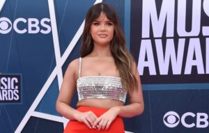 Maren Morris Celebrates Tucker Carlson's Fox News Exit After He Called Her 'A Lunatic Country Music Person' 32 676578 origin 1