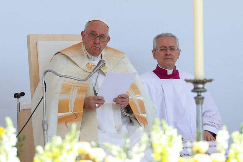 Don't shut door on foreigners, migrants, Pope Francis says in Hungary 18 676947 676947 origin 1 1