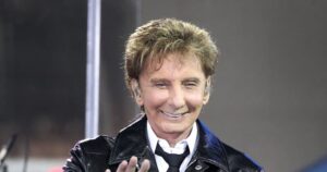 Barry Manilow & Bruce Sussman’s Musical ‘Harmony’ Officially Broadway-Bound 34 677296 origin 1