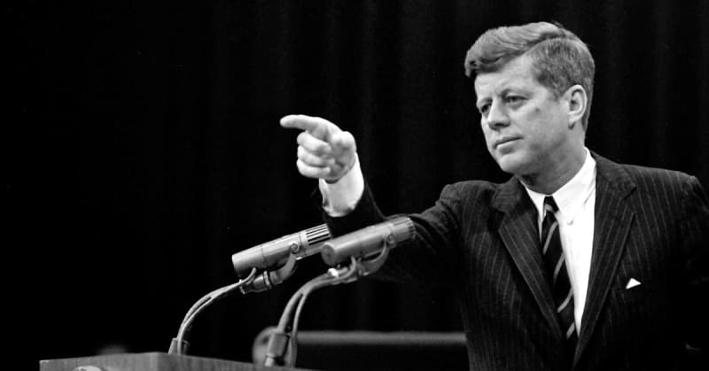 JFK's Family 'Uncomfortable' as ex-President's Lesbian Granddaughter Looks to Welcome Baby With Wife: Sources 41 677975 677975 origin 1 2