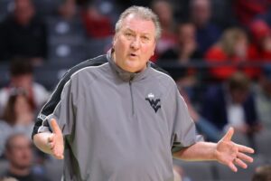 West Virginia coach Bob Huggins won’t be fired for homophobic slur, fined $1M 20 678023 origin 1
