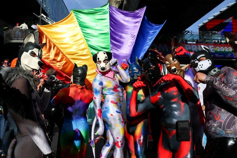 Thai PM frontrunner attends Pride parade, promising same-sex marriage, gender identity rights 55 680664 origin 1