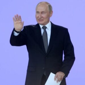 Vladimir Putin’s ‘love’ for Sir Elton John’s music revealed 20 681430 origin 1