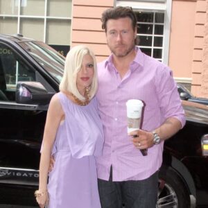 Tori Spelling and Dean McDermott ‘are NOT splitting’ despite actor’s break-up post 4 682612 origin 1