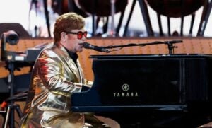 Elton John enthralls Glastonbury in final UK show 8 683598 origin 1