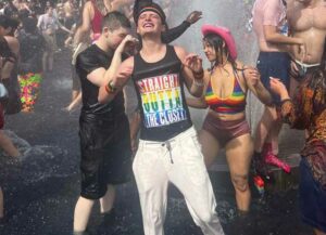 ‘Stranger Things’ Star Noah Schnapp Celebrates His First LGBT Pride Parade In NYC 40 683906 origin 1