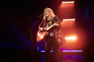 ‘My Window’ Theater Review: Melissa Etheridge Shines In One-Woman Show 48 689454 origin 1